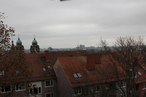 Pemandangan umum bagi Nuremberg atau pemandangan bandar yang diambil dari hotel