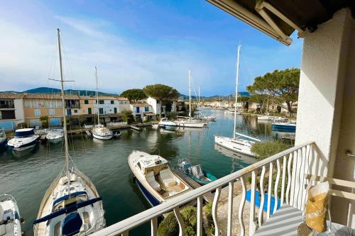 Photo de la galerie de l'établissement Exceptional Renovated Apartment in Port Grimaud, à Grimaud