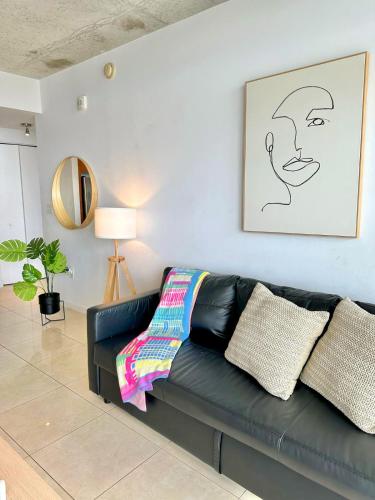 Stylish and Spacious Condo Prefect to Enjoy Miami! photo 11