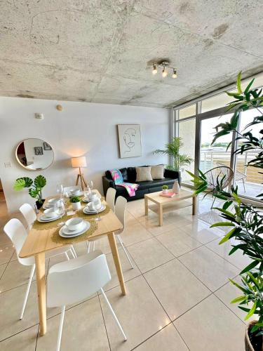 Stylish and Spacious Condo Prefect to Enjoy Miami! photo 10