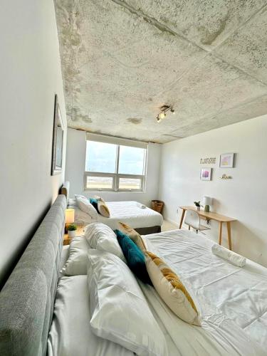 Stylish and Spacious Condo Prefect to Enjoy Miami! photo 15