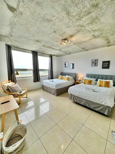 Stylish and Spacious Condo Prefect to Enjoy Miami! photo 13