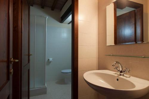 Un baño de Agriturismo Bio Podere Doganelle