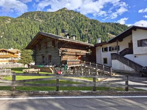 Üldine mäevaade või majutusasutusest Chalet Larsech by AMA Val di Fassa pildistatud vaade