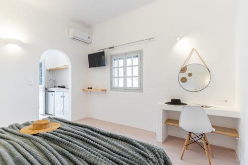 NAXOS BEACHWALK Studio