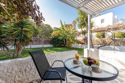 NAXOS BEACHWALK Studio