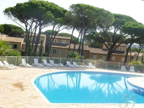 GASLIND - Golfe de St-Tropez - Mazet dans domaine privé avec piscine