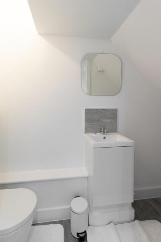 Ένα μπάνιο στο Open Mind Property - Cosy Flat with 2 Beds