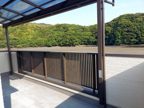 Guest House REMIKAにあるバルコニーまたはテラス