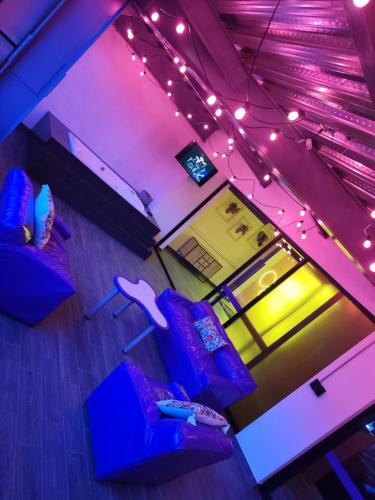 TV a/nebo společenská místnost v ubytování Hermoso departamento con jacuzzi