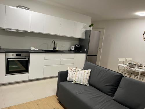 Cosy Candy Flat- with optional parking available at an extra cost