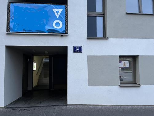 Cosy Candy Flat- with optional parking available at an extra cost