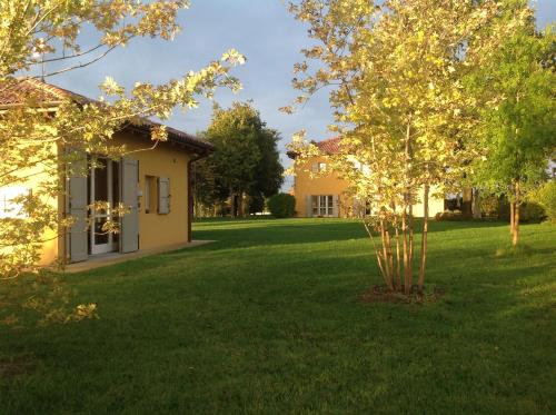 Сад в VIGORSO 41 COUNTRY HOUSE