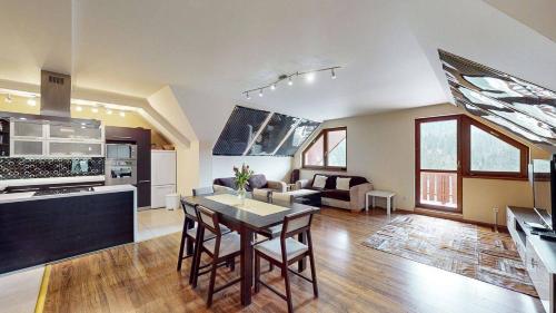 Kamzík Donovaly - Elegantný Mezonet s výhľadom