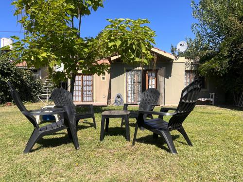 Κήπος έξω από το La Catalpa B&B