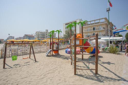 Zona de juegos infantil en Hotel Deanna