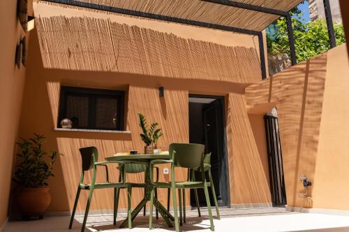 ARCH HOME, luxury property with private parking