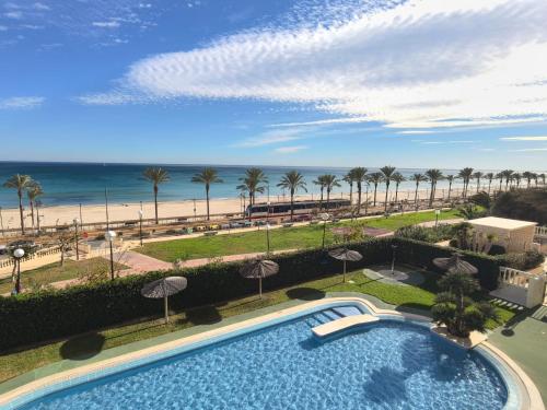 Lujoso apartamento en primera linea de playa