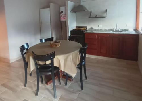 Kuchyň nebo kuchyňský kout v ubytování Cabañas Tafi