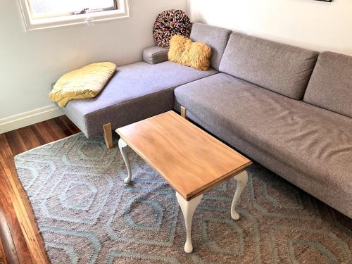 Χώρος καθιστικού στο Family and pet friendly home in Brisbane