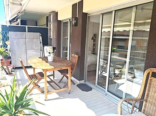 Superbe Appartement Luxueux Spacieux 50 m2 Port Nice