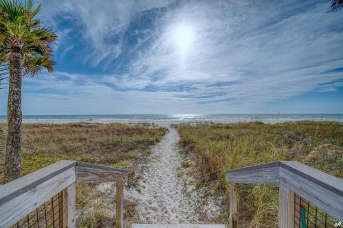Toes in the Sand at Shores #101 photo 23