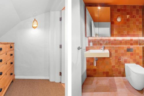 Un baño de Elandra Hyams Beach