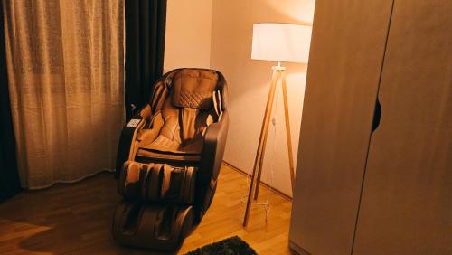 Fotografie z fotogalerie ubytování Goldhouse - Sauna, Whirlpool, Switch, Darts & mehr v destinaci Andernach