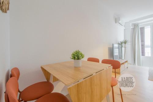 Tu ventana a Madrid para 3, conoce Carretas 25