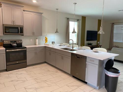 Luxury 9 bd 5 Bath private Pool Spa 181 photo 57