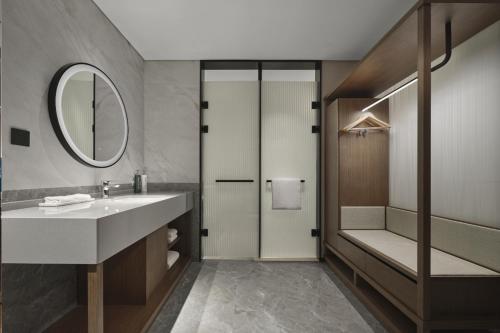 Ένα μπάνιο στο Hilton Garden Inn Beijing Yizhuang