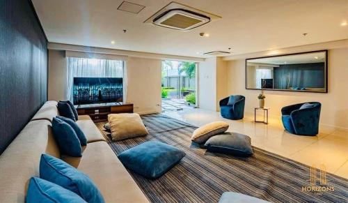 Μια τηλεόραση ή/και κέντρο ψυχαγωγίας στο Horizons 101 Residential Condominium