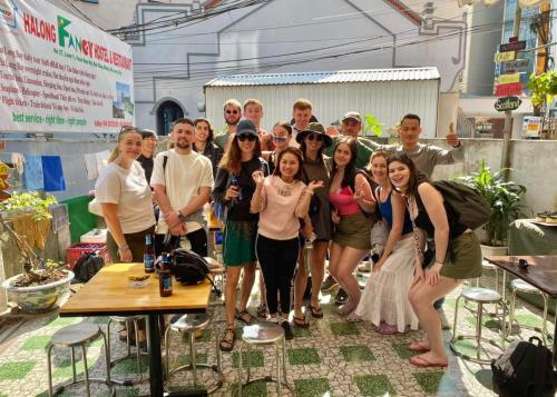Tetamu yang menginap di Ha Long Fancy Hostel with Vegetarian and Vegan Restaurant