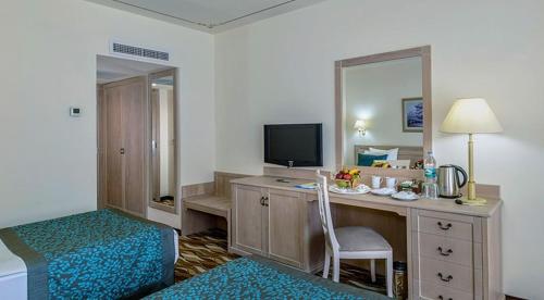 Triple Room with Garden View
