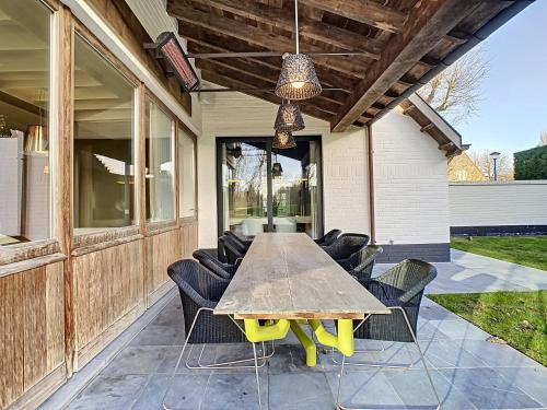 Kawasan patio atau luaran di Villa 'THUZEKE te Oostduinkerke
