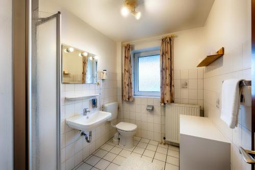 Hotel Frieslandにあるバスルーム