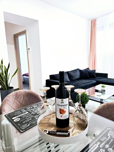 Acvi Lux - City Center by Seafront Area