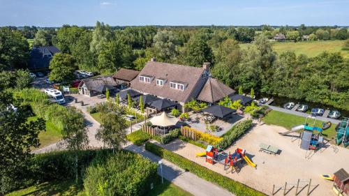 Bygningen som ferieparken ligger i