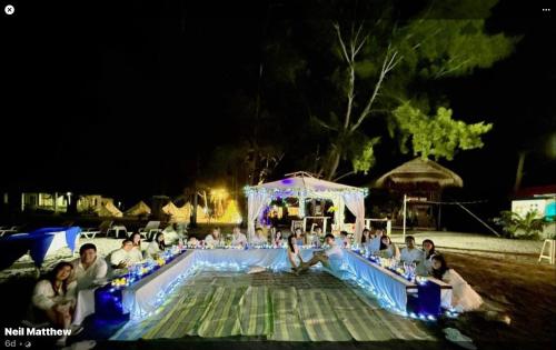 Hosté ubytování Puerto Silanguin Beach Resort and Cafe