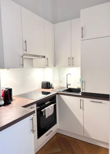 Simply third Apartment
