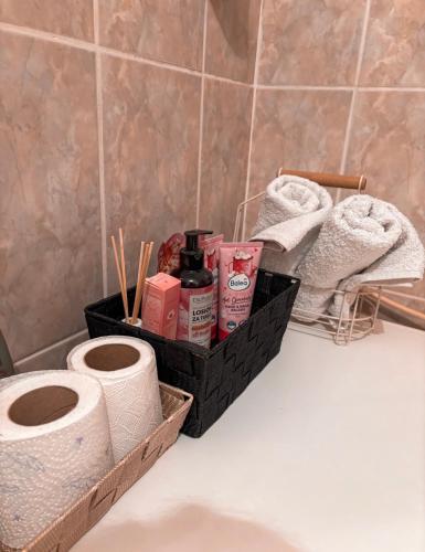 Un baño de Slatki dom Fireplace