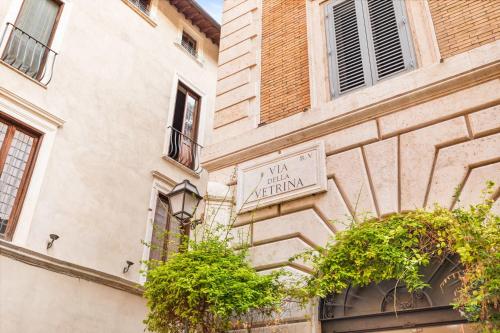 Navona Charming Apartment by Romeloft