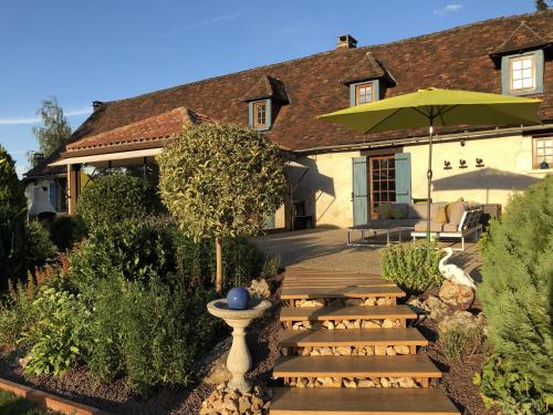 Ein Garten an der Unterkunft DCV Summer Home