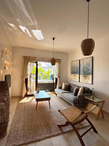 Χώρος καθιστικού στο Bohemian Oasis