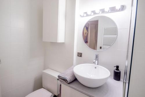 Appartement idéal en plein centre ville proche lac