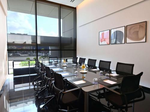 Coin salon dans l'établissement Novotel Abidjan Marcory