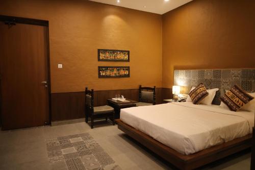 Katil atau katil-katil dalam bilik di RAJA KA BAGH - A Boutique Hotel