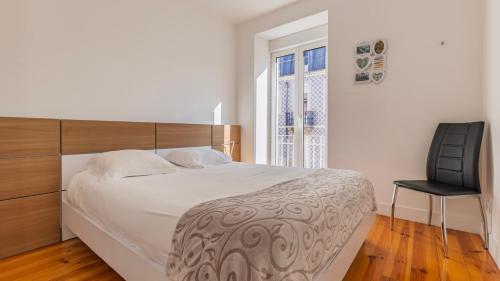 Comfort & Bright Tagus River Apt by LovelyStay