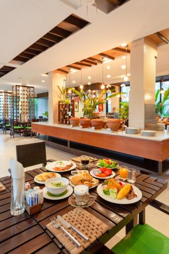 Đồ ăn tại/gần resort