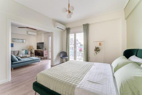 Spacious 3BR Home near Acropolis Museum